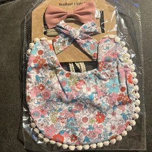Boutique boho baby girl bib and bow 2 headband baby shower set 70s floral print
